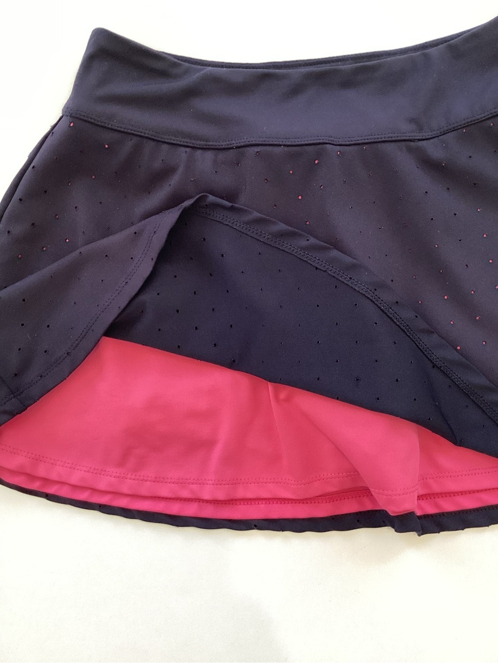 Fila Navy/Pink Perforated Skort with Subtle Dot Texture Size XSmall